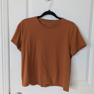Everlane The Organic Cotton Box-Cut Pocket Tee Color: Adobe Brown
